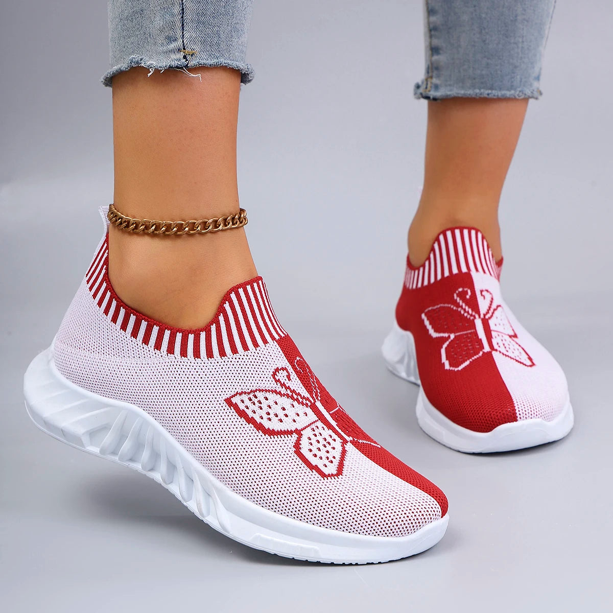 Zapatilla Slip-On Bordado Mariposa